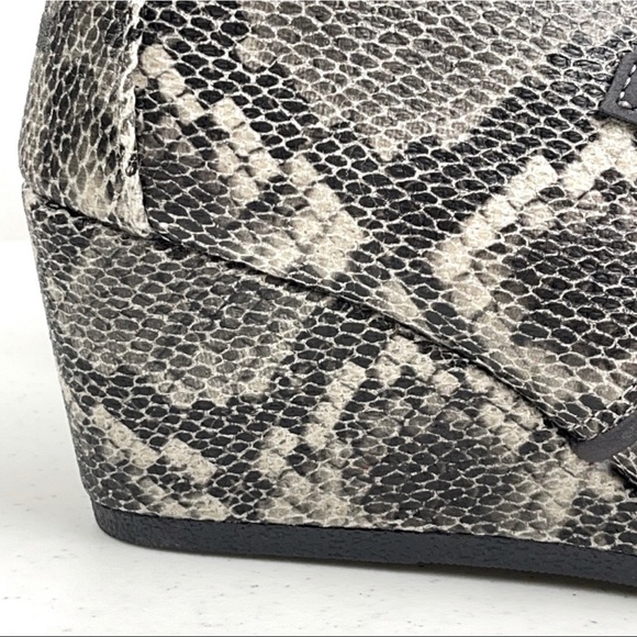 Toms Kala Snake Wedge Ankle Boots - Picture 6 of 8